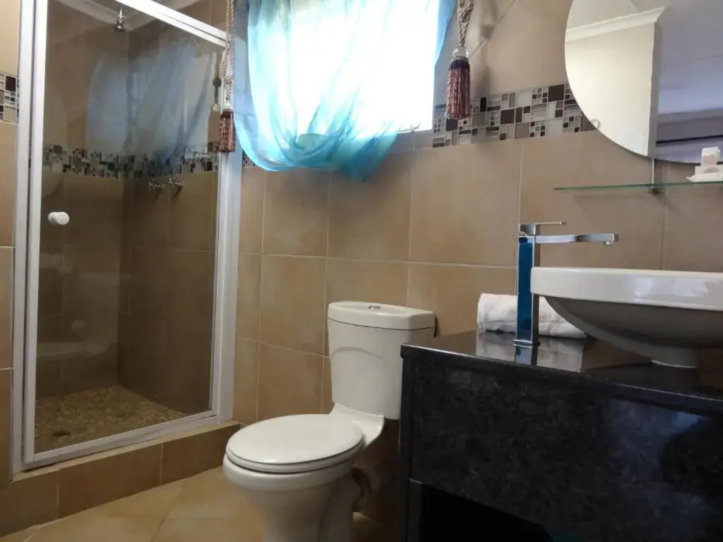 Waterglen Guest Lodge