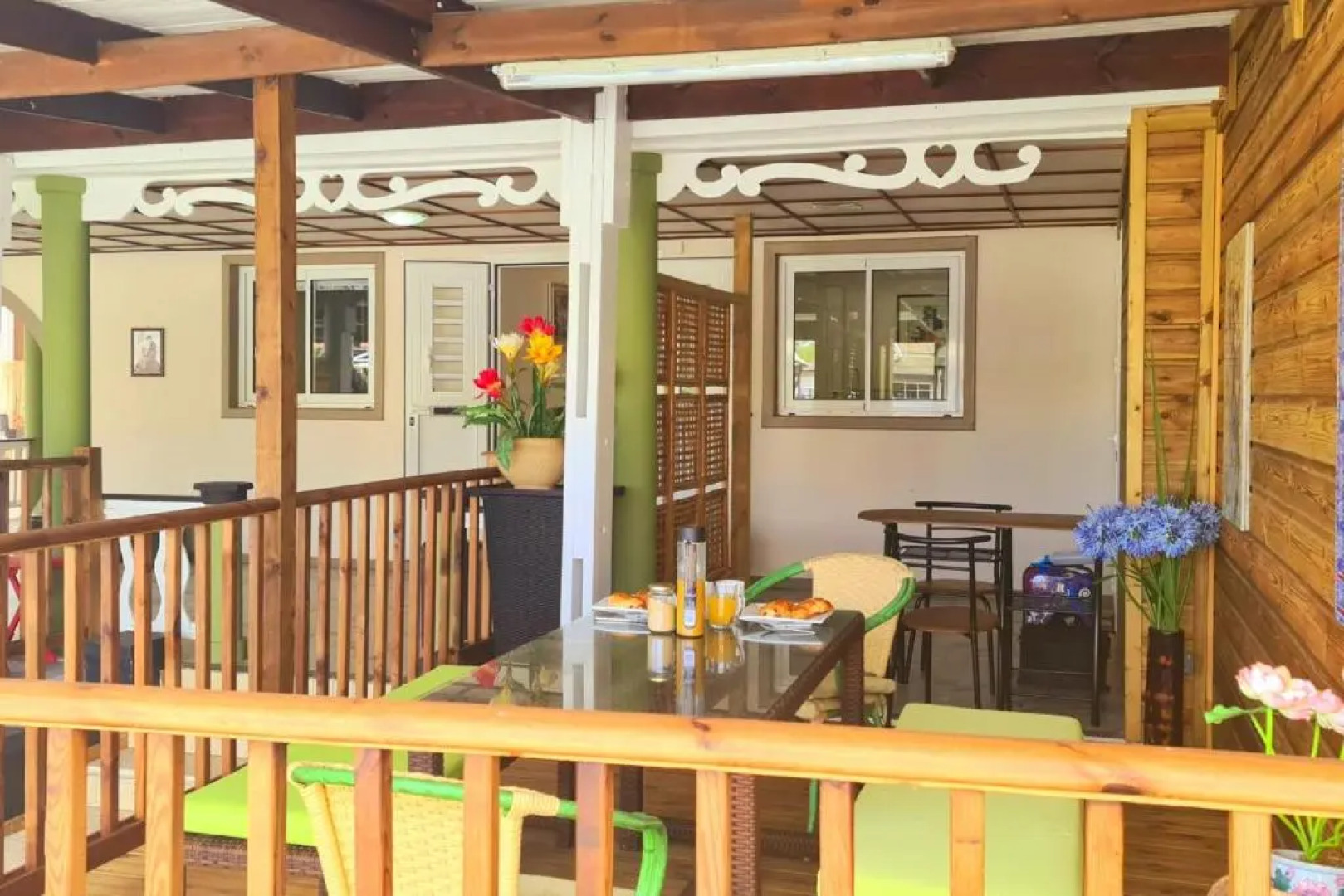 Apartment with 3 Bedrooms in Saint-Gilles Les Bains, with Furnished Terrace And Wifi - 2 Km From the Beach