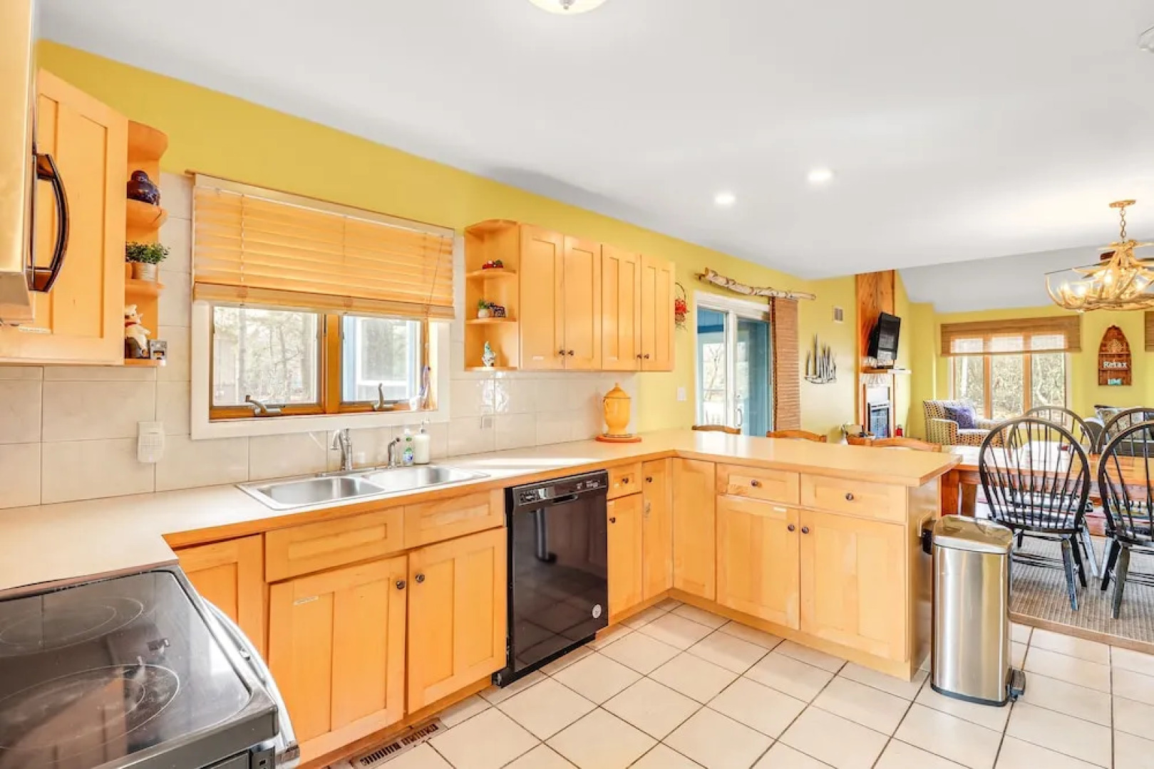 Pocono Retreat: Access to Community Lake & Beach!