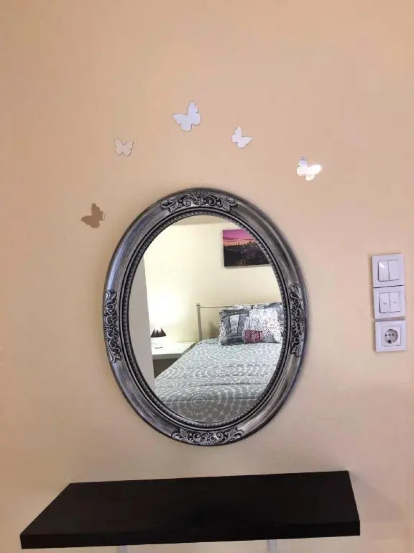 sunmer apartment 1minute from sea, 15 min from the airport