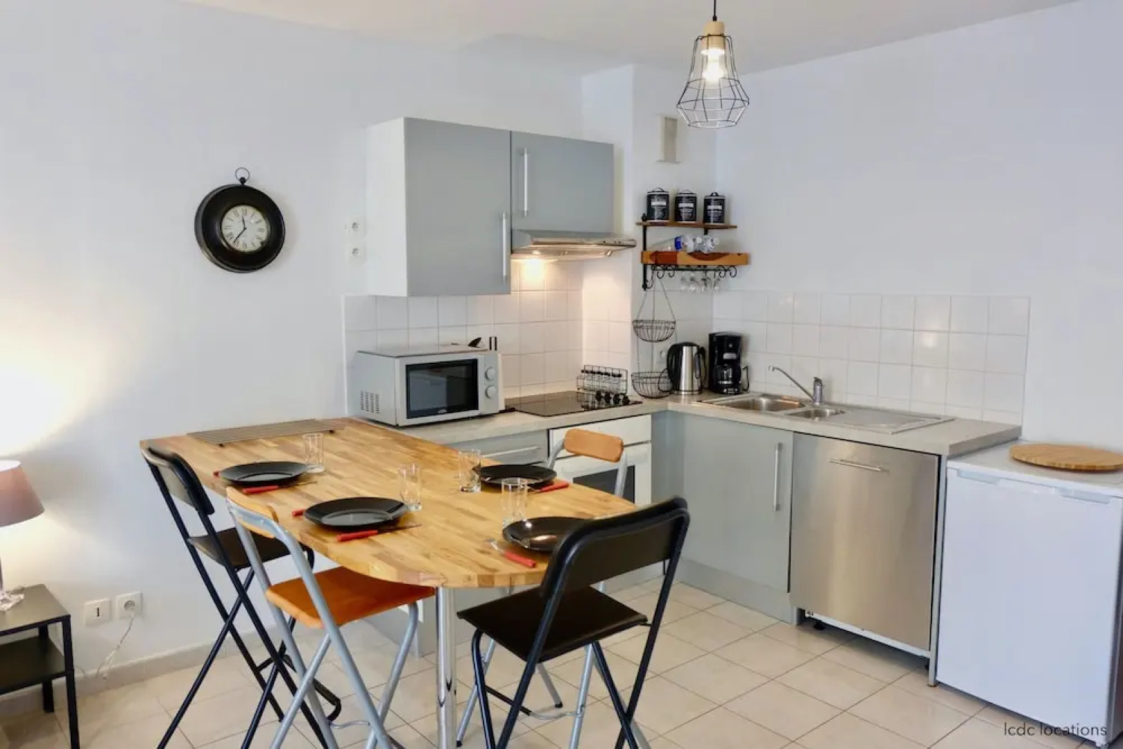 La Company Des Concierges : twenty seven T2