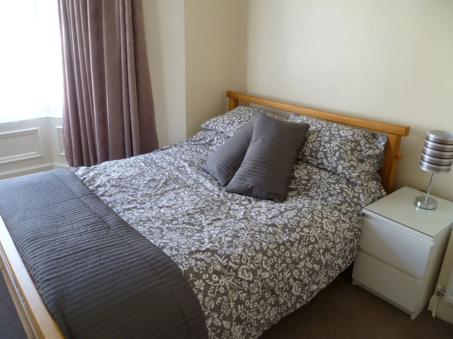 Number Twenty-Five Guesthouse