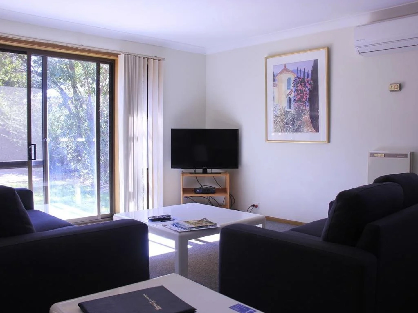 Colonial Motel and Serviced Apartments