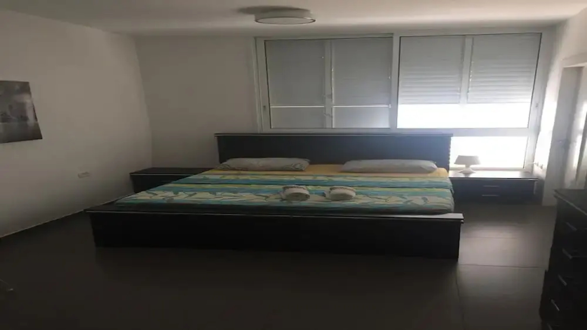 Luxury apt heart  Bat-Yam 3 m walk beach