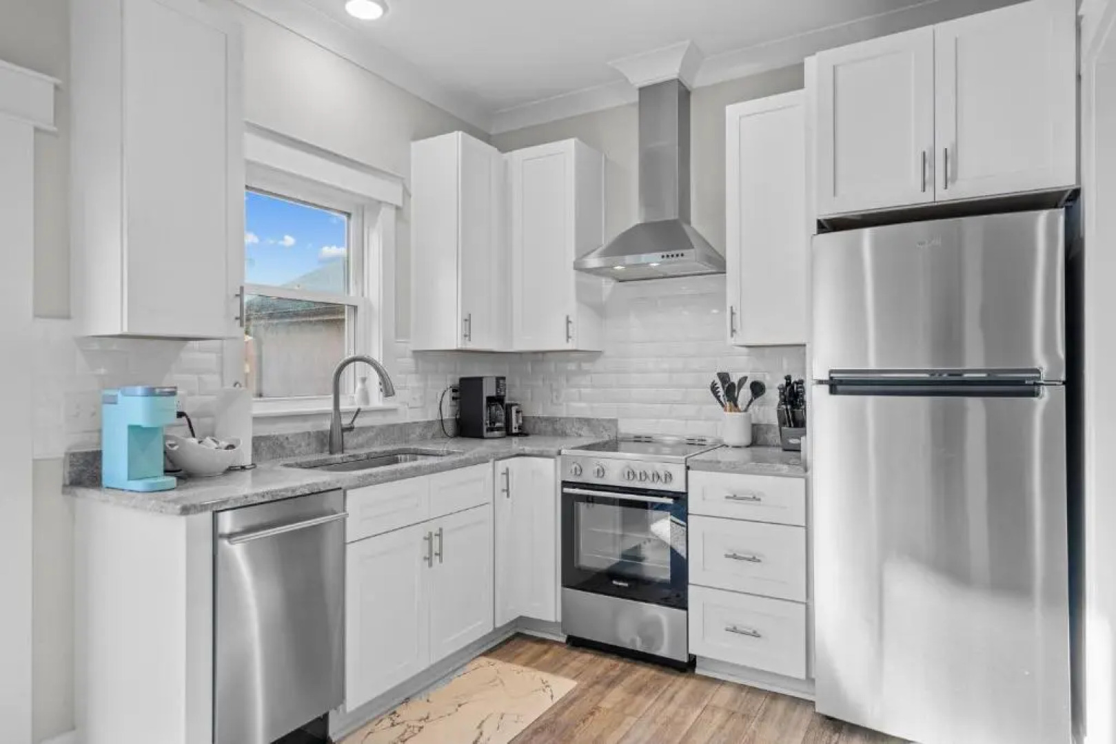 Modern Carolina Beach Boardwalk Cottage near Amenities!