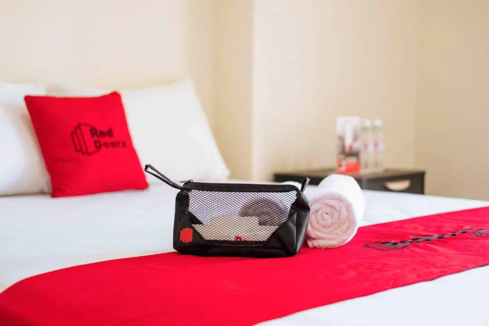 RedDoorz near Pantai Ujung Genteng