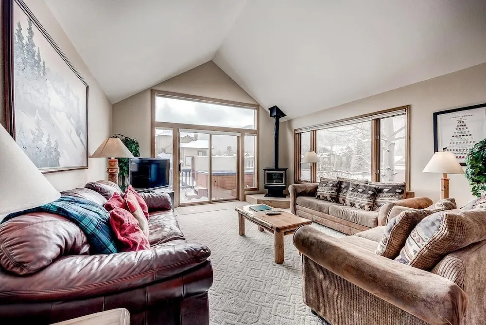 Pitkin Townhome - 704 3 Bedroom Townhouse by RedAwning