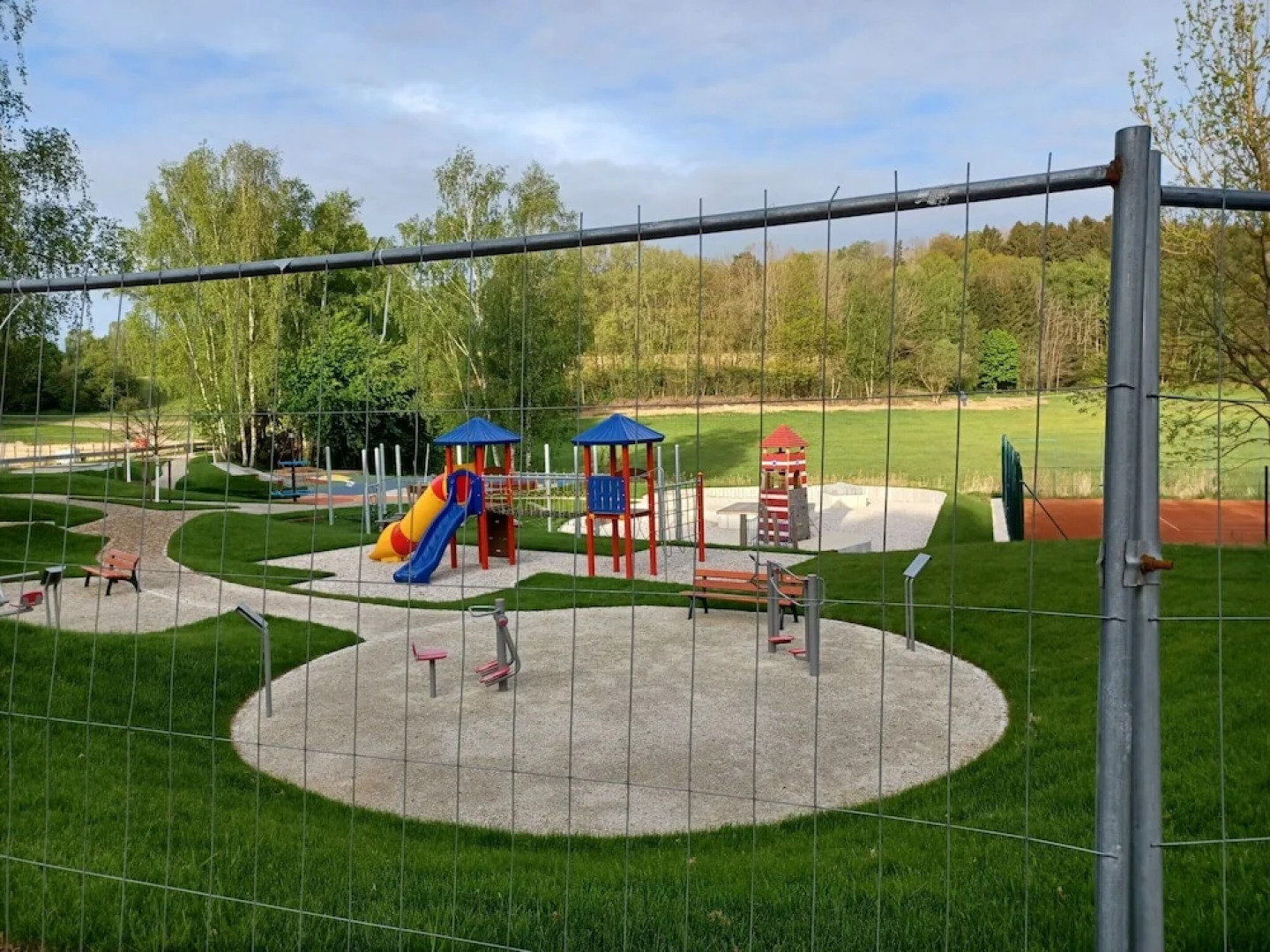 Schones Ferienhaus mit Grossem Garten bei Stadlern