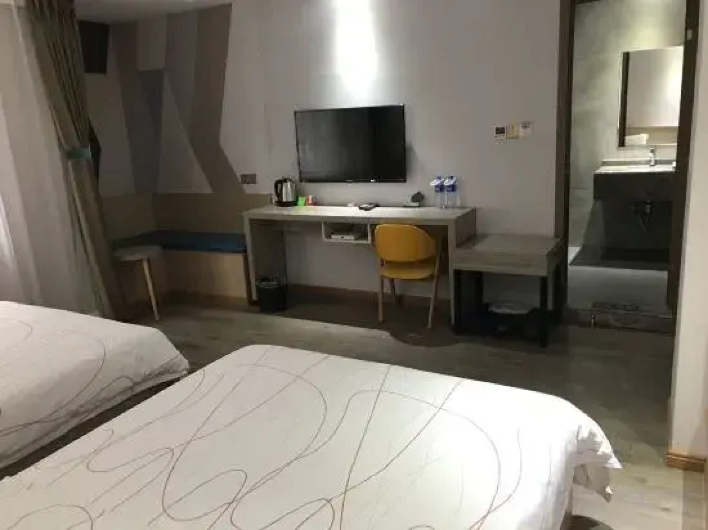 Tiange Theme Hotel (Jianzhong Branch)