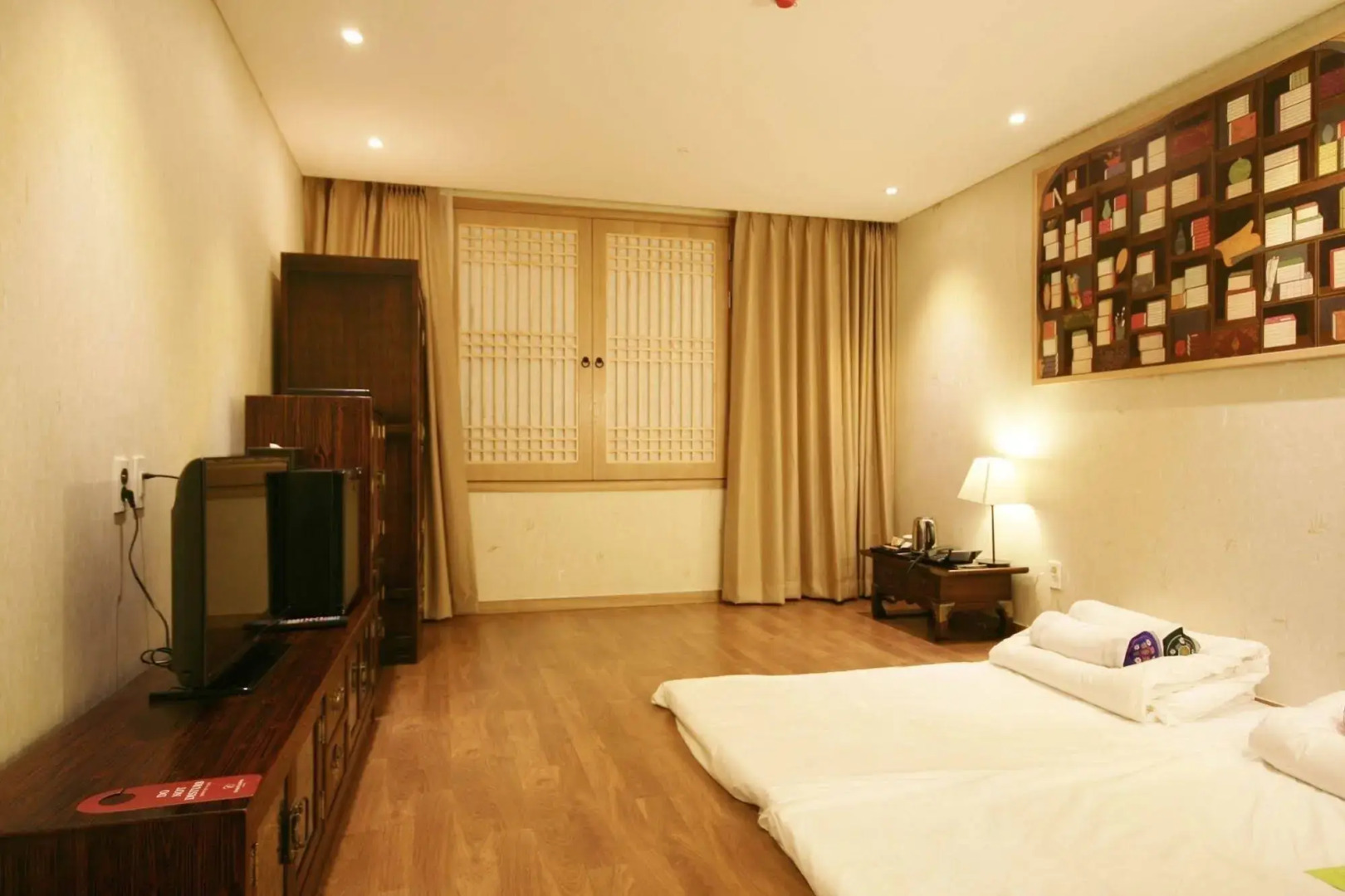 The Central Plaza Hotel