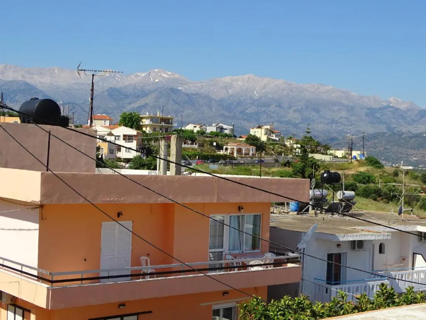 Emilia Studios And Apartments