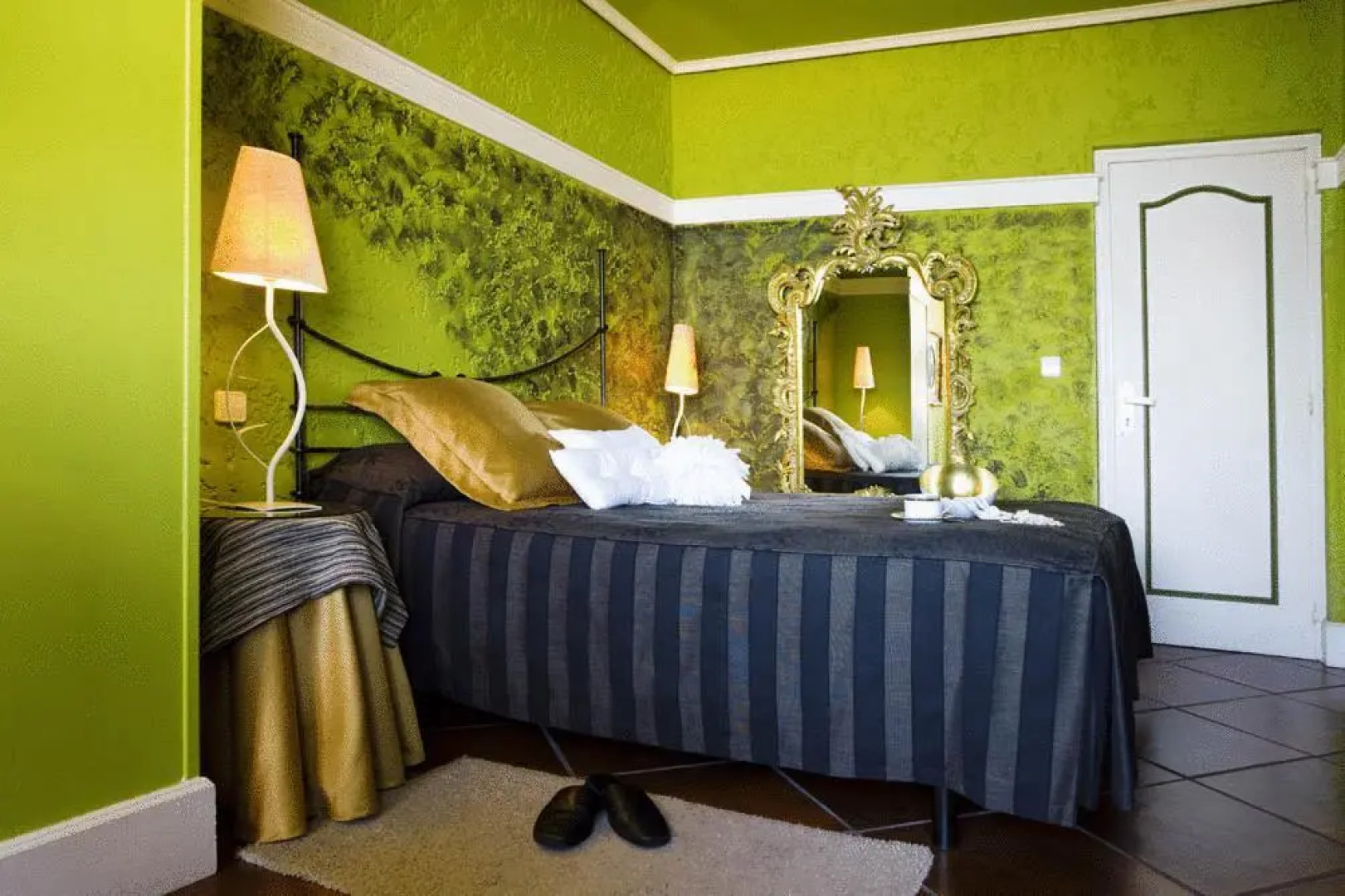 Отель El Castillo de los Locos