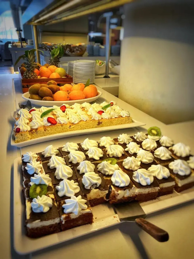 Hotel Tourist - Metropol Lake Resort