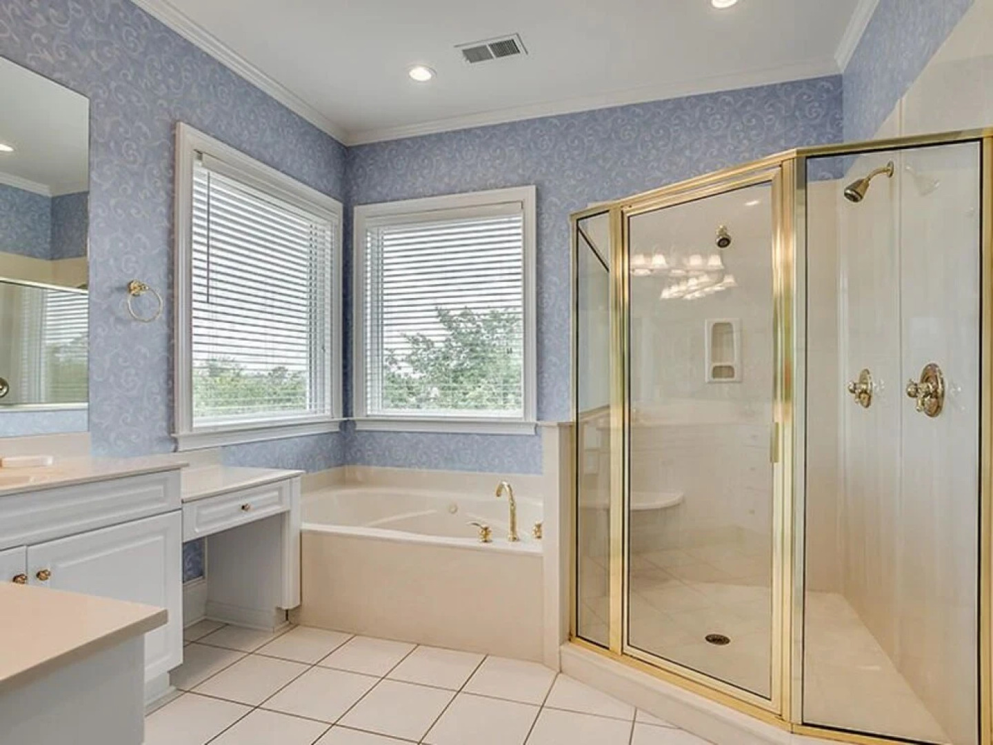 112 Tolater 8 Br Home by RedAwning