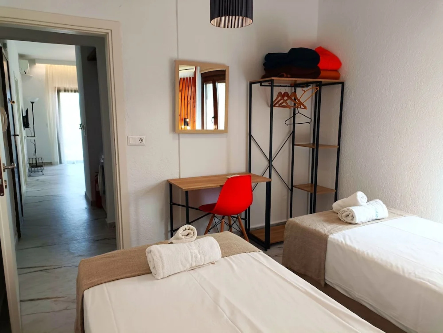 Salonikiou Beach Deluxe Apartments