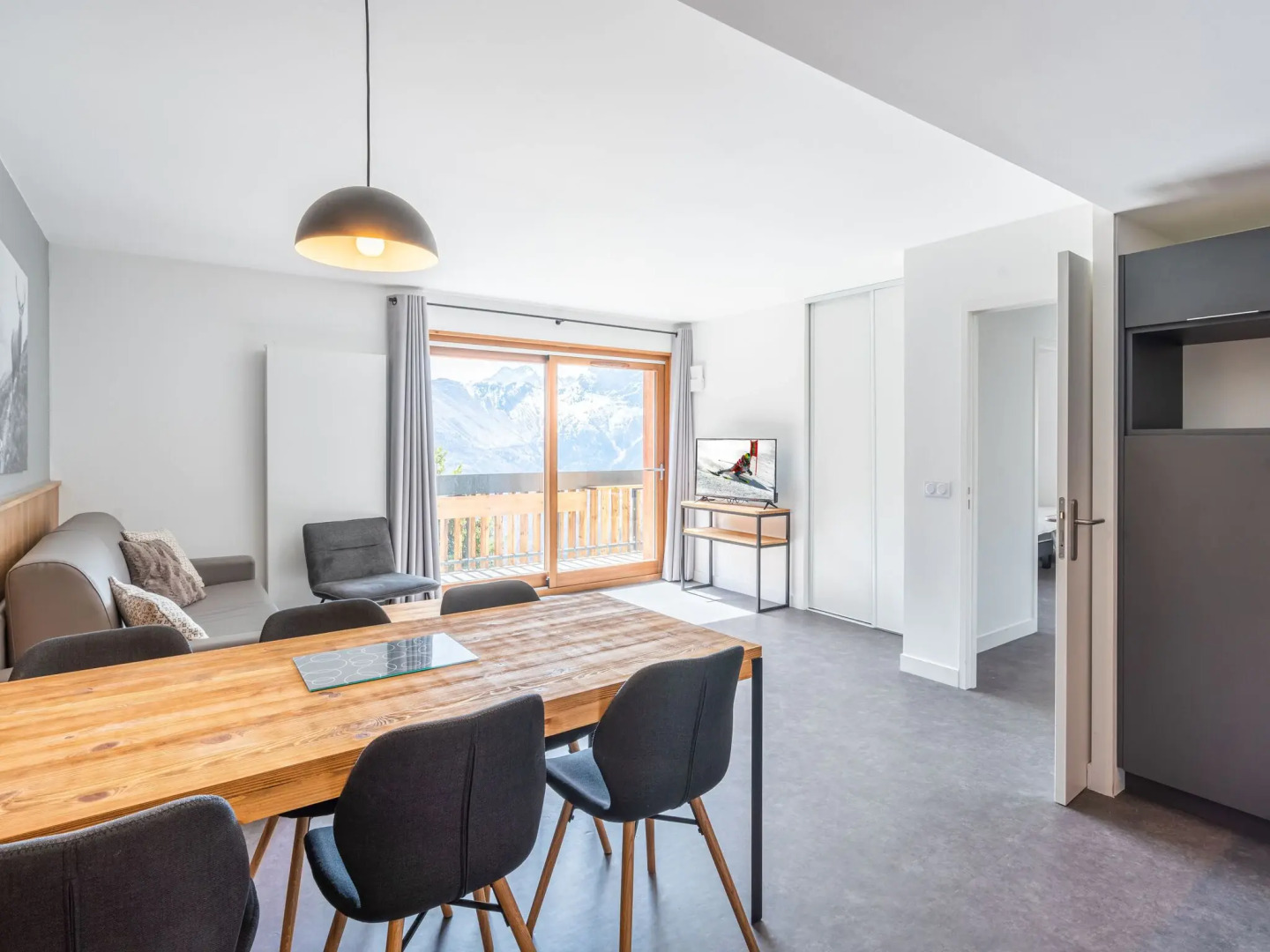 New apartments by the slopes in L'Alpe d'Huez