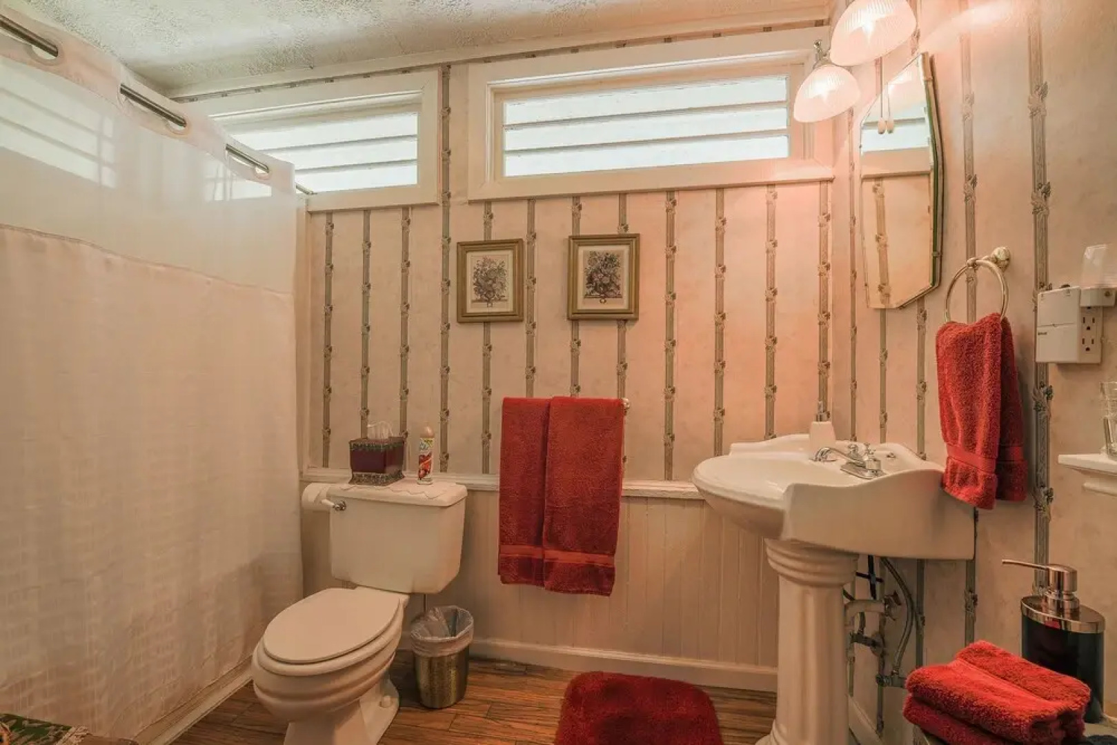 The Simmons-Bond Inn