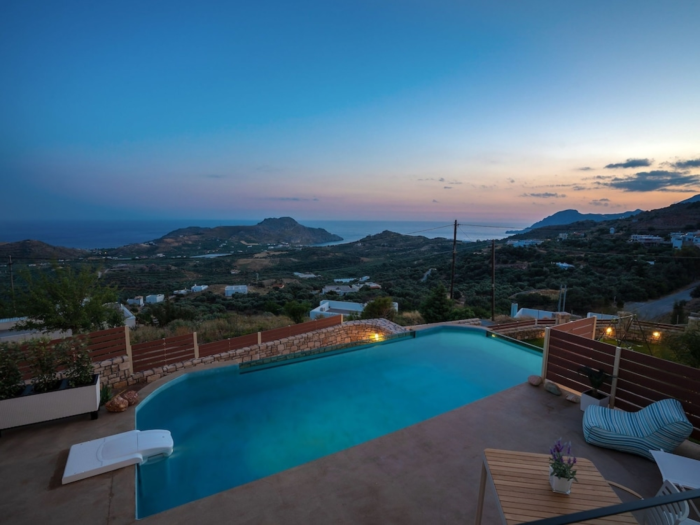 Modern Villa w Private Pool in Plakias, Jacuzzi, Children Area, Ping Pong Table, Walk to Restaurant