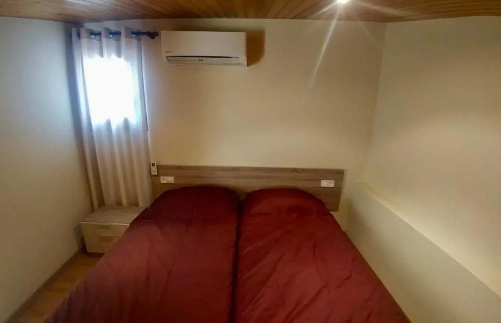 DÚPLEX Acollidor al Centre de Vic APTGARBI