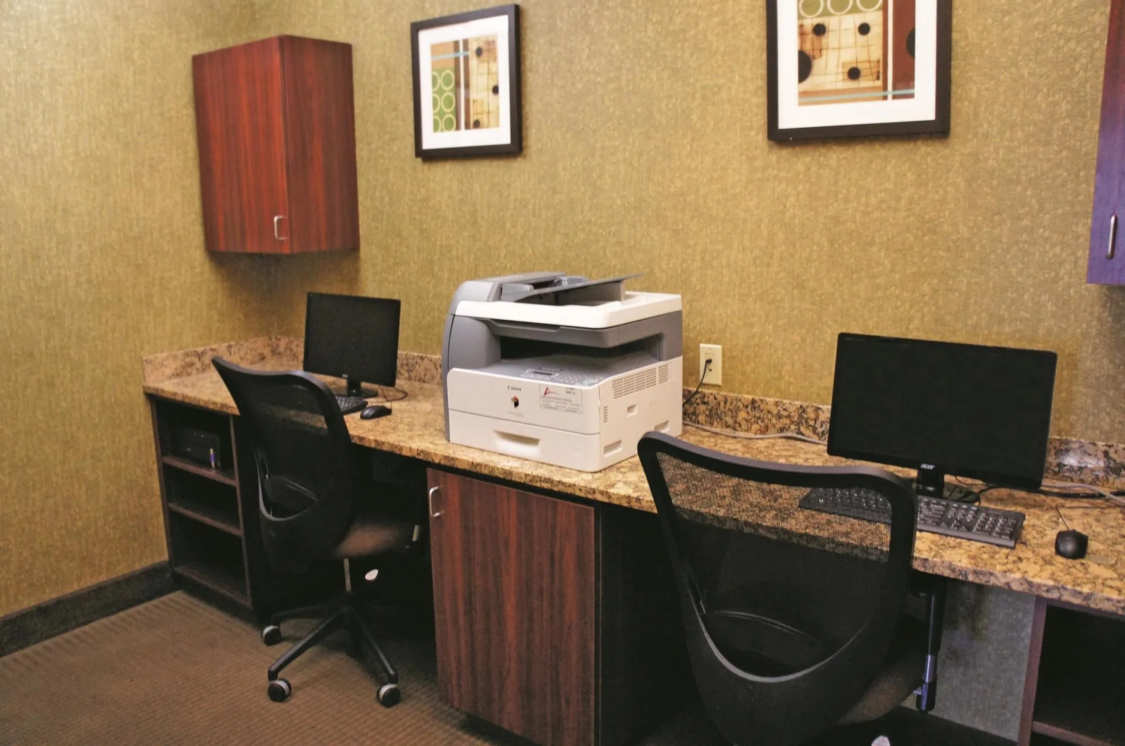 Highland Suites Minot