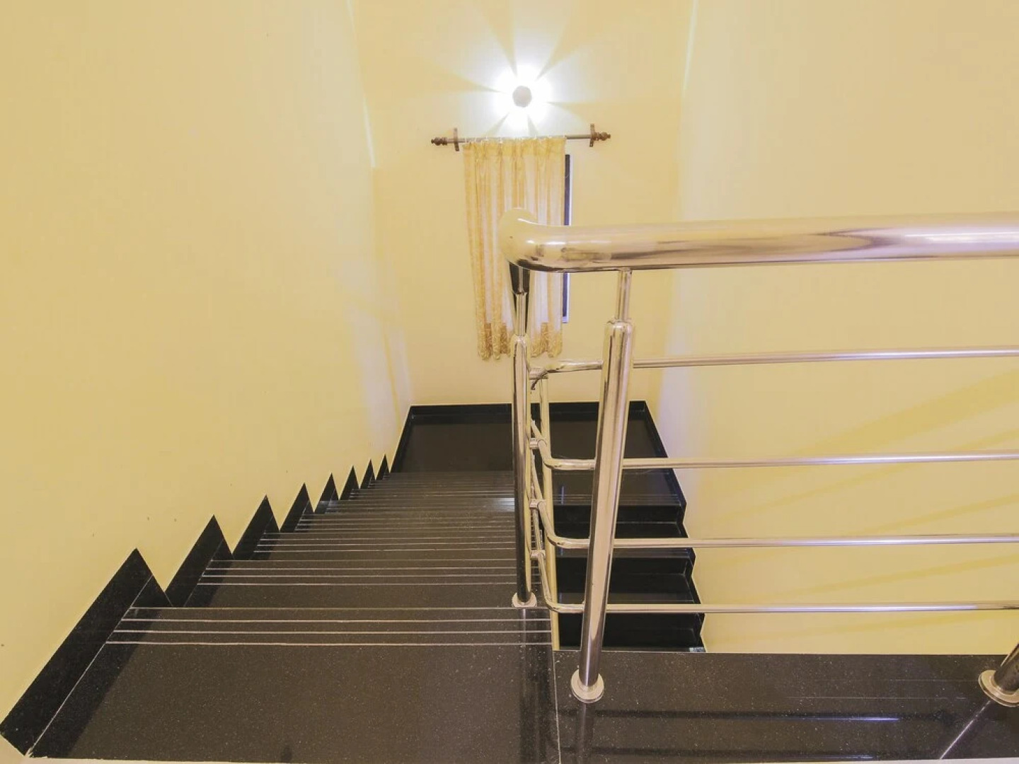 OYO 18731 Home Luxurious 3BHK Villa Assagaon