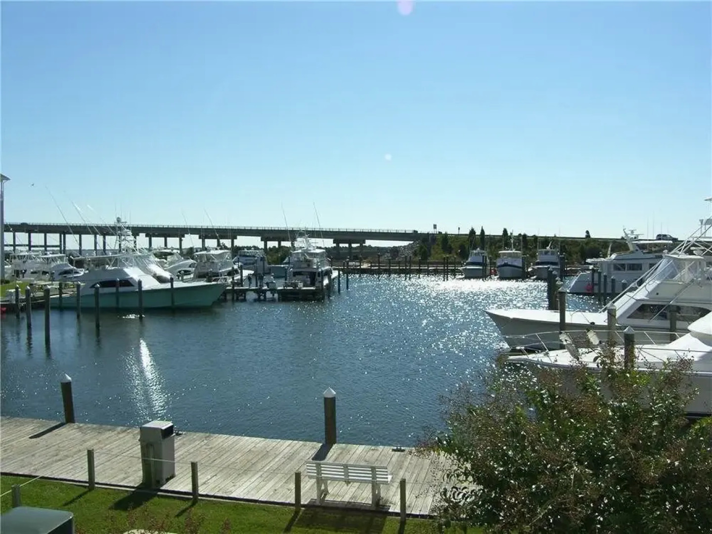 Harbour Place 4101 3 Br condo by RedAwning