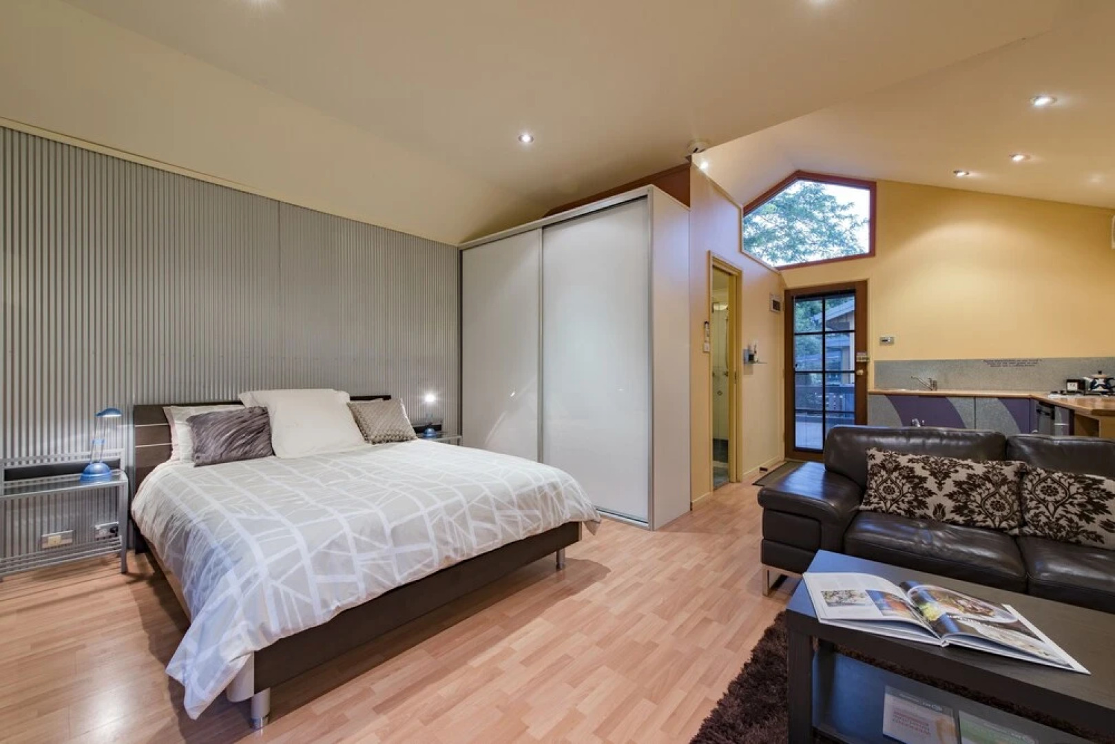 Earle Street Apartment