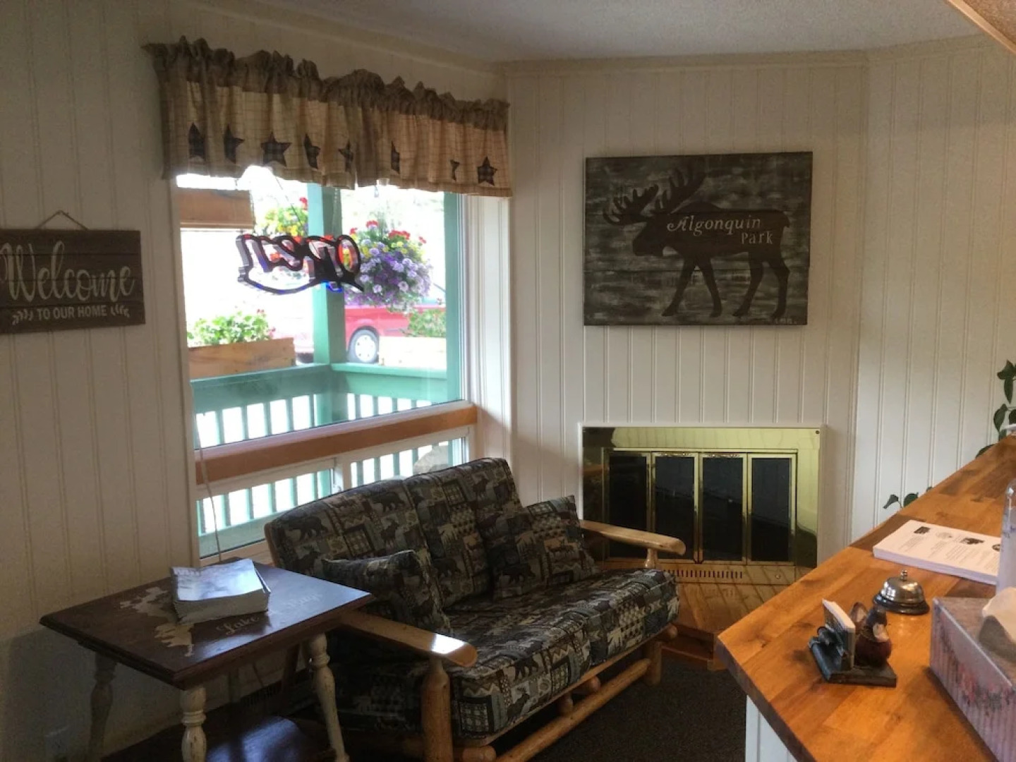 Dwight Village Motel