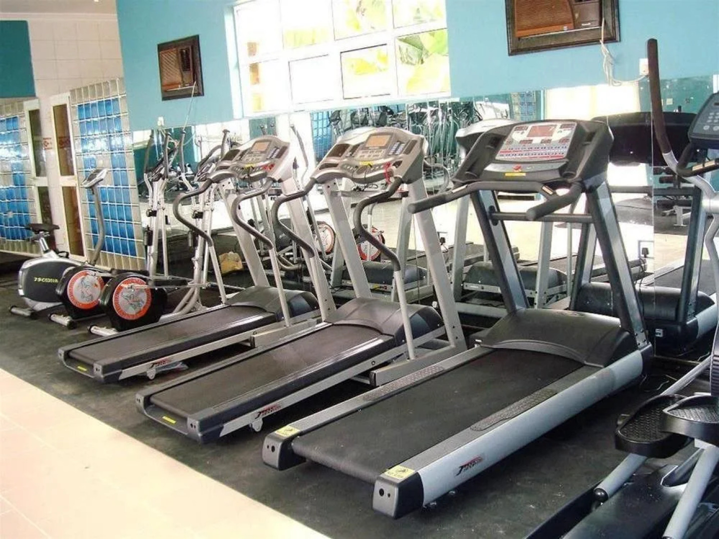 Kayriott Hotel & Suites