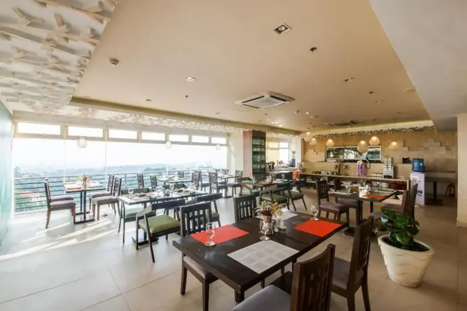 Imperial Court Hotel