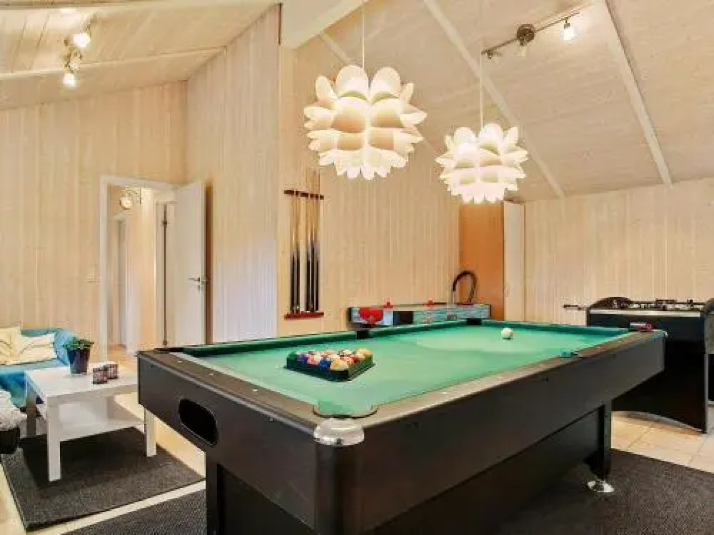 Four-Bedroom Holiday home in Løkken 10