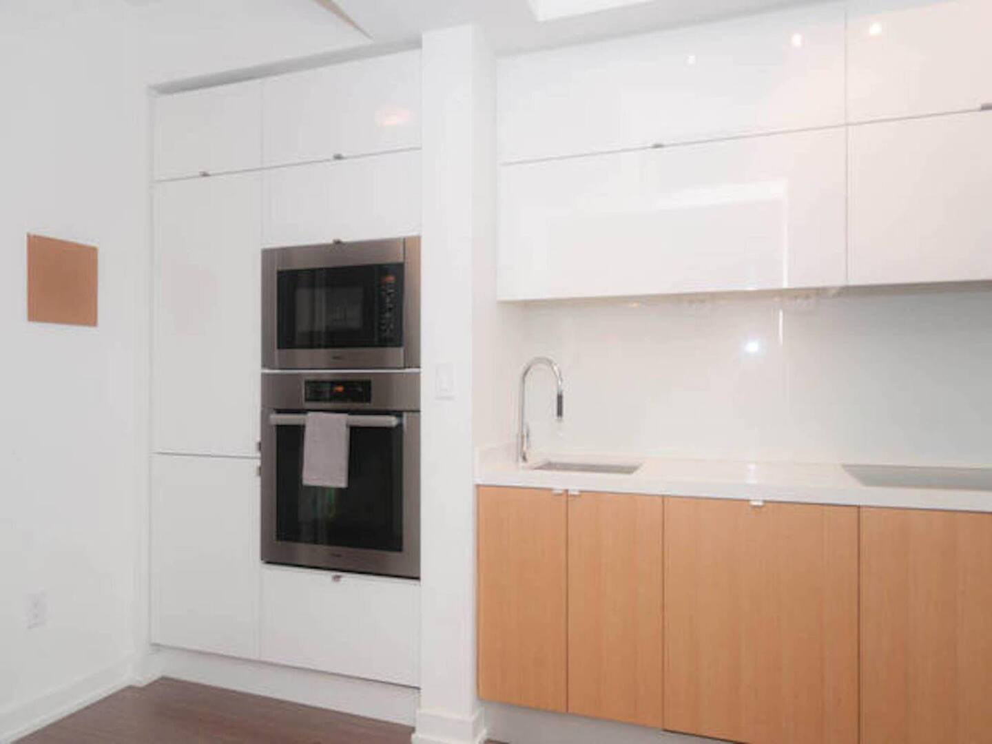 NGE Stays - Downtown Suites