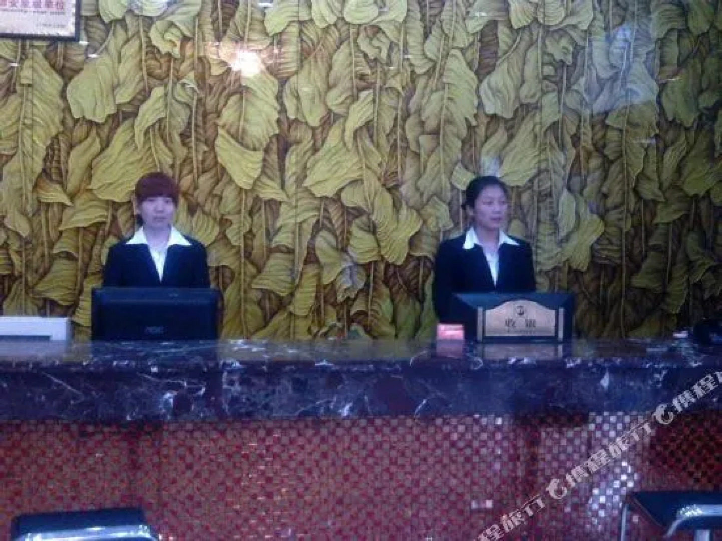 Junyue Business Hotel