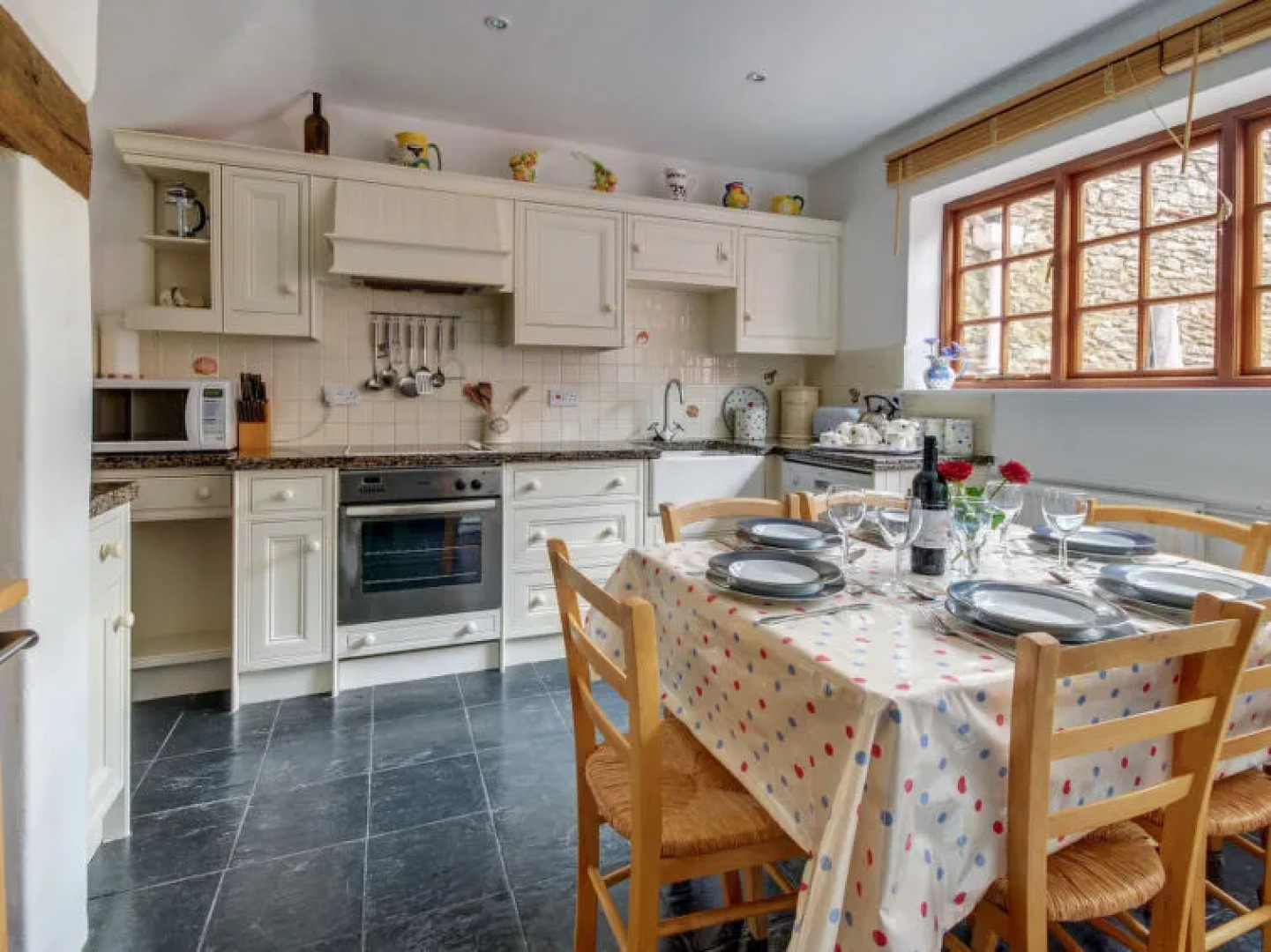 Holiday Home Cock Rock