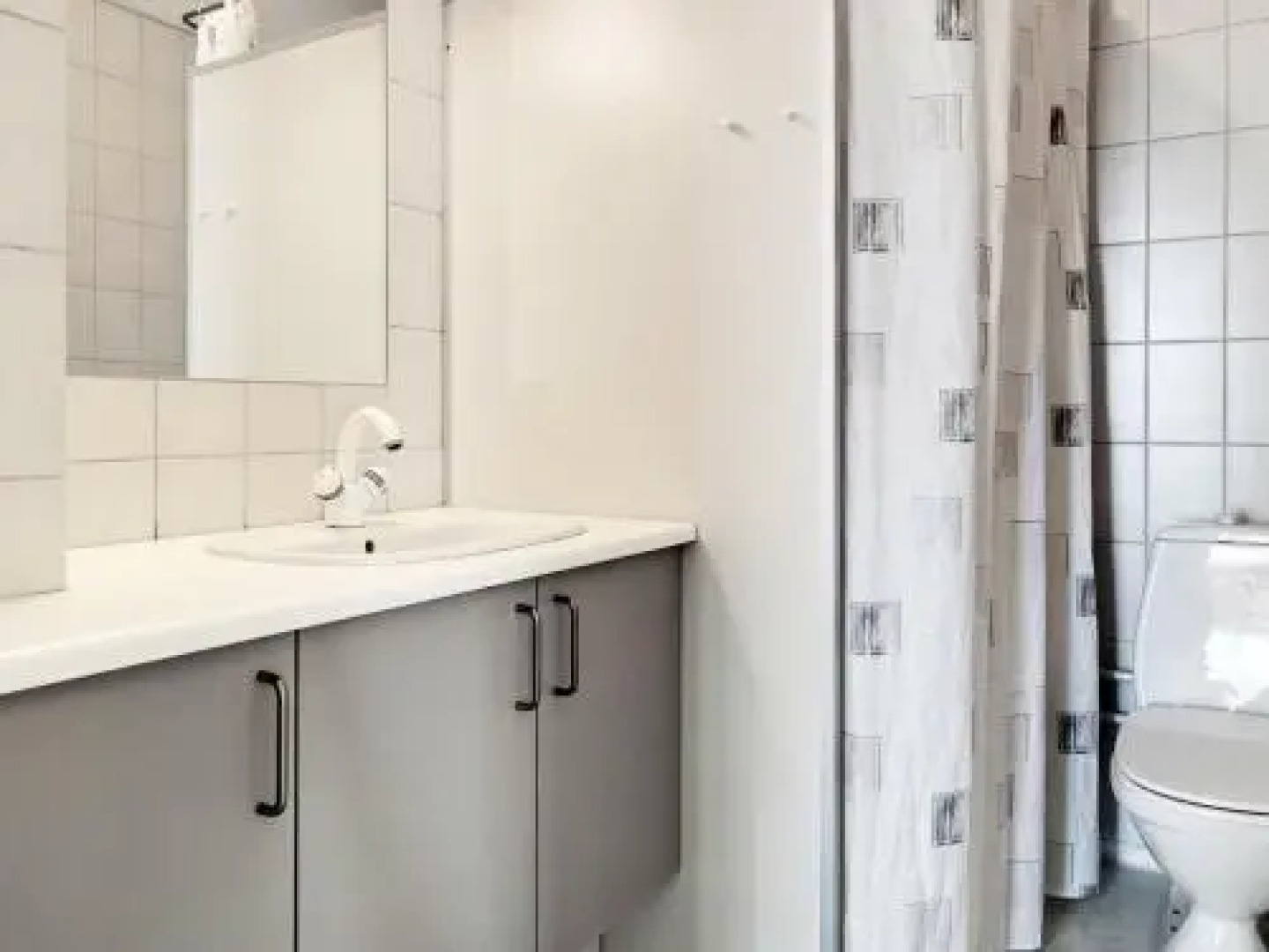 Three-Bedroom Holiday home in Allinge 3