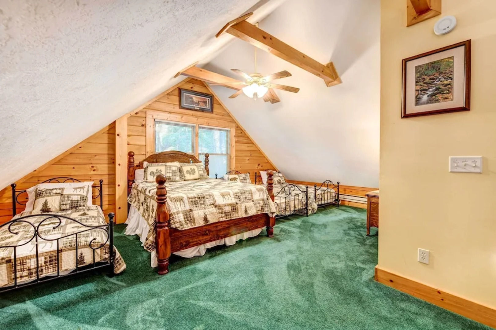 Waynesville Cabin w/ Covered Deck & Fire Pit!