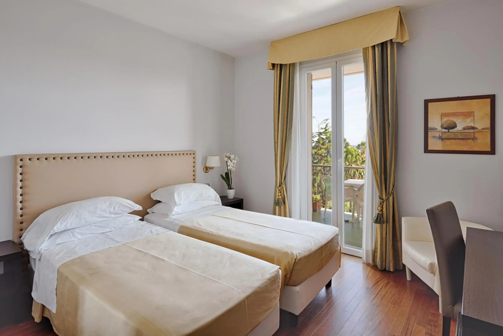 Hotel Paradiso