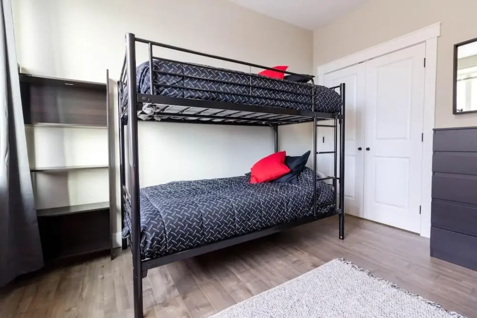 The Best Rental in SJ w Parking Excellent Views Location