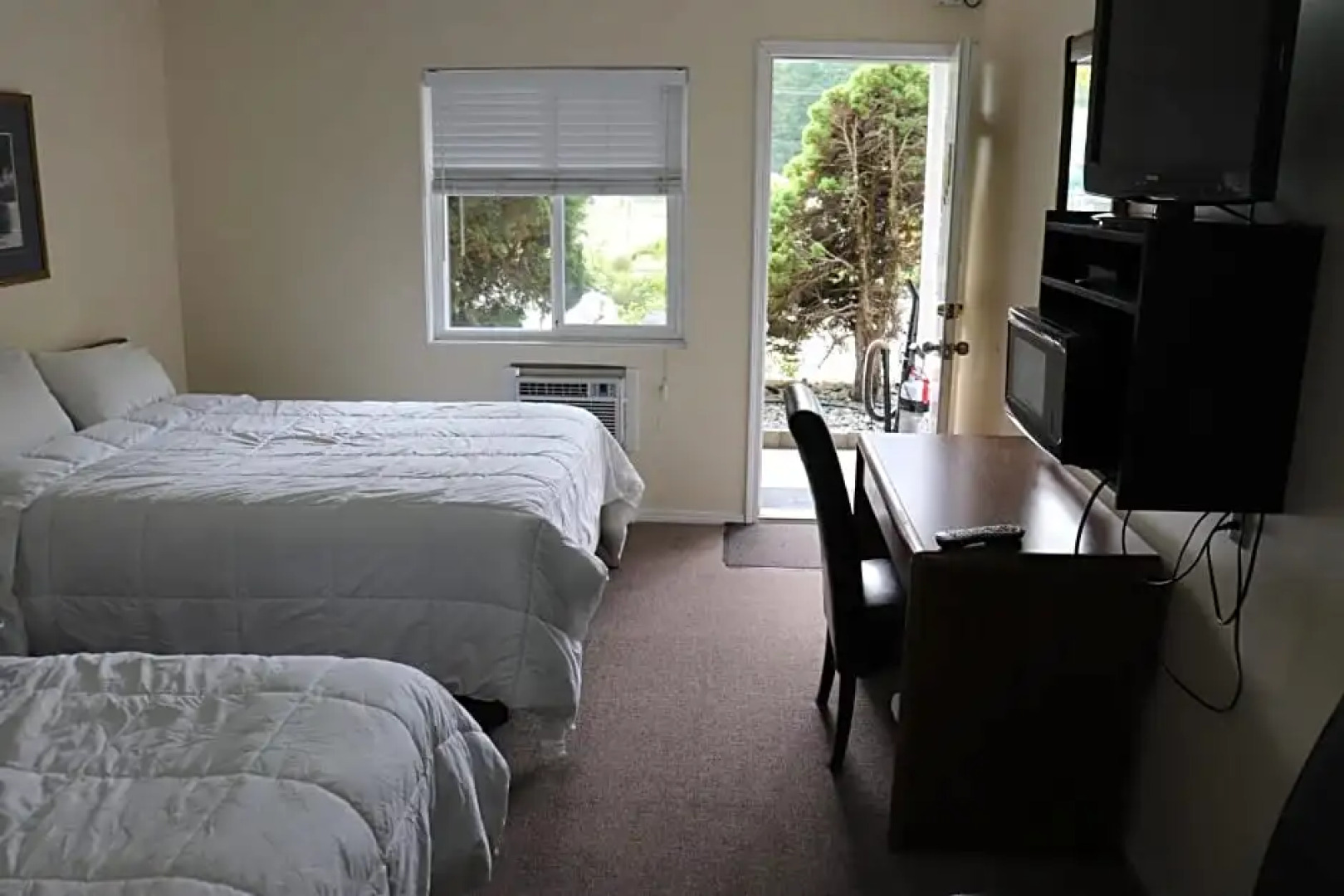 Clearwater Country Inn & RV Park