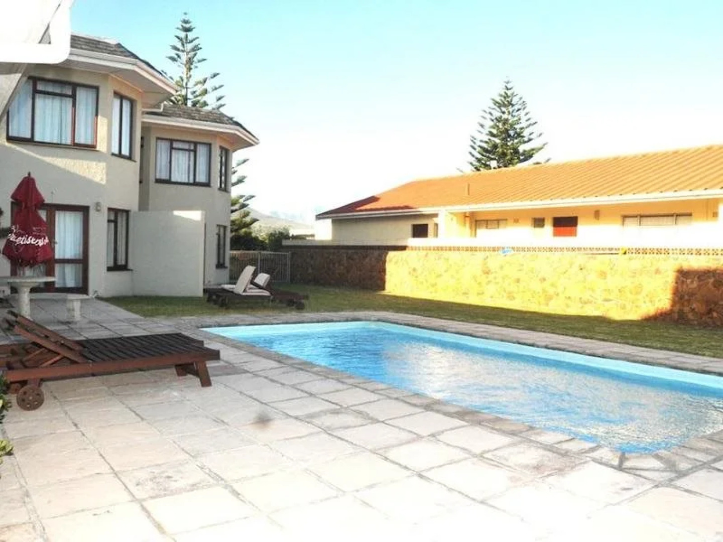 Sandbaai Country House