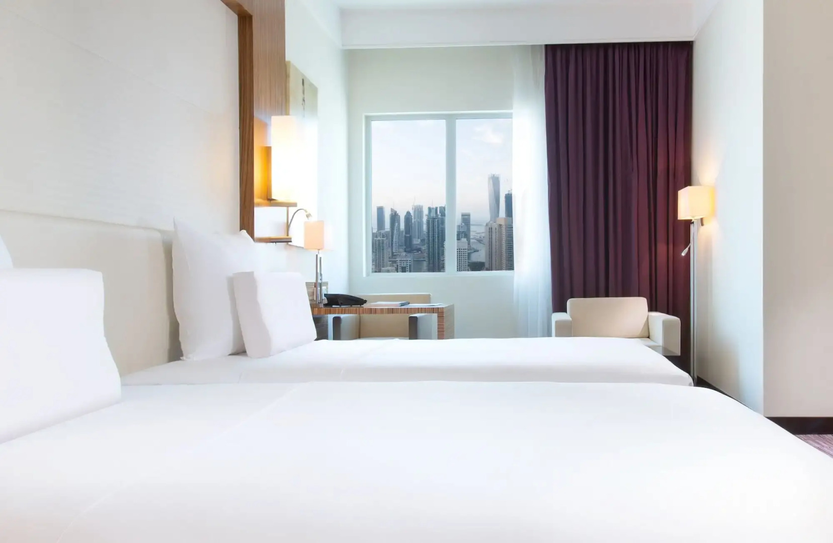 Pullman Dubai Jumeirah Lakes Towers - Hotel & Residence