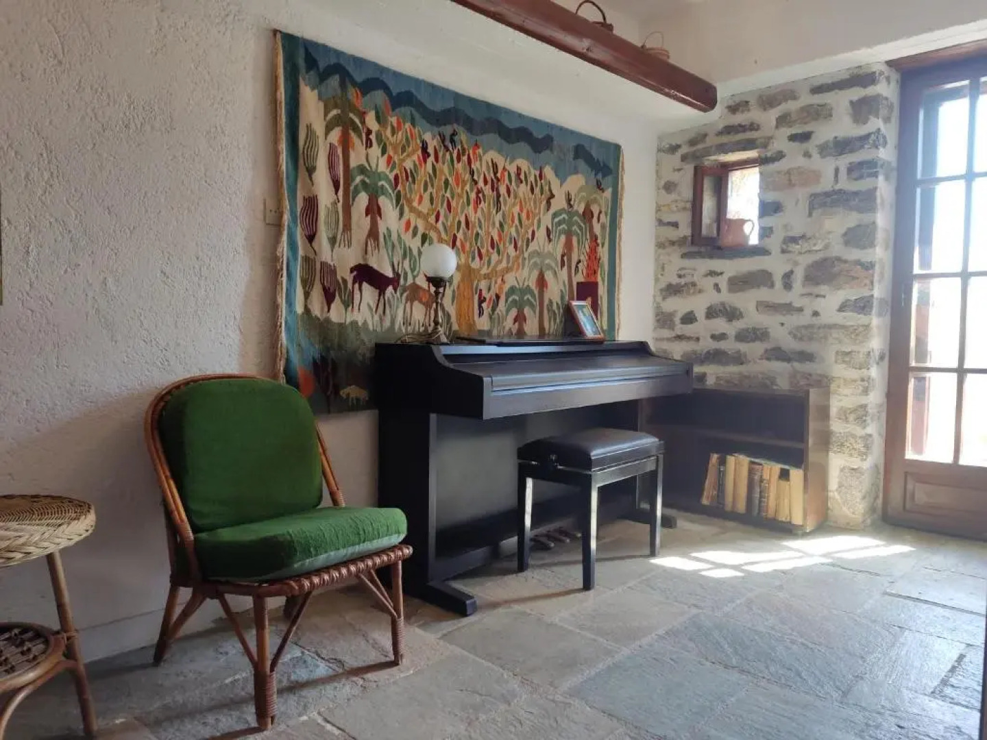 Lito's dream villa by the sea!