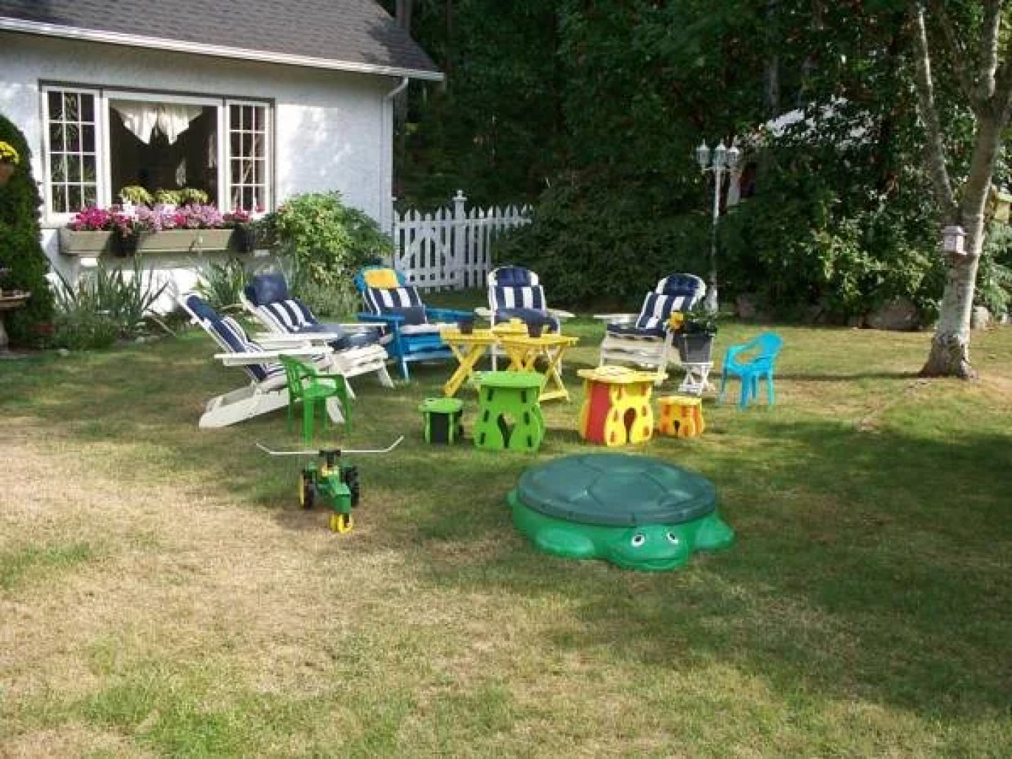 Charm of Qualicum Bed and Breakfast