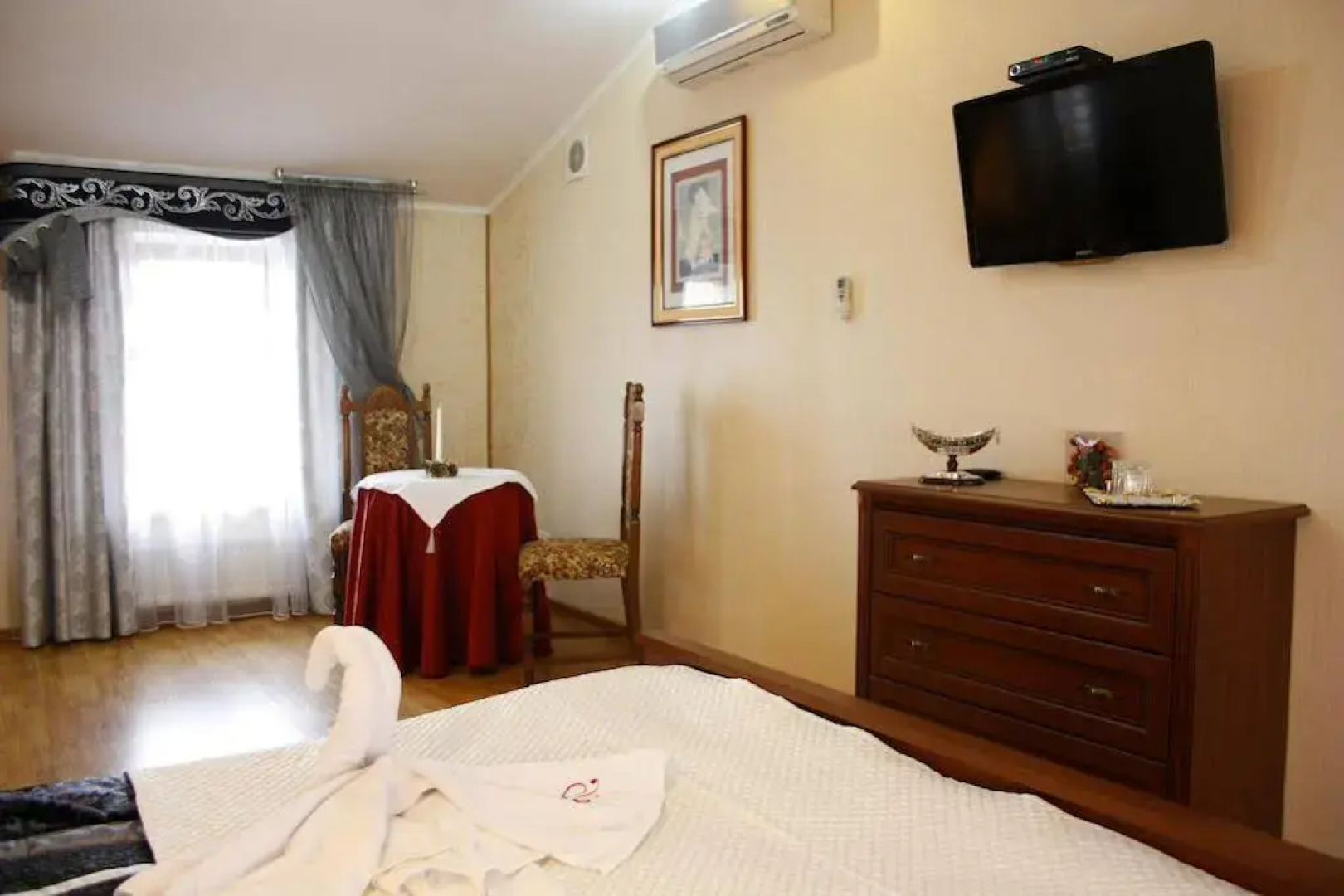 Райское Яблоко