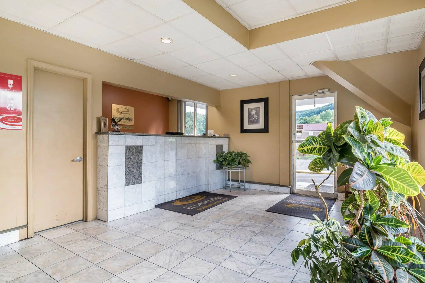 Econo Lodge Inn & Suites Binghamton