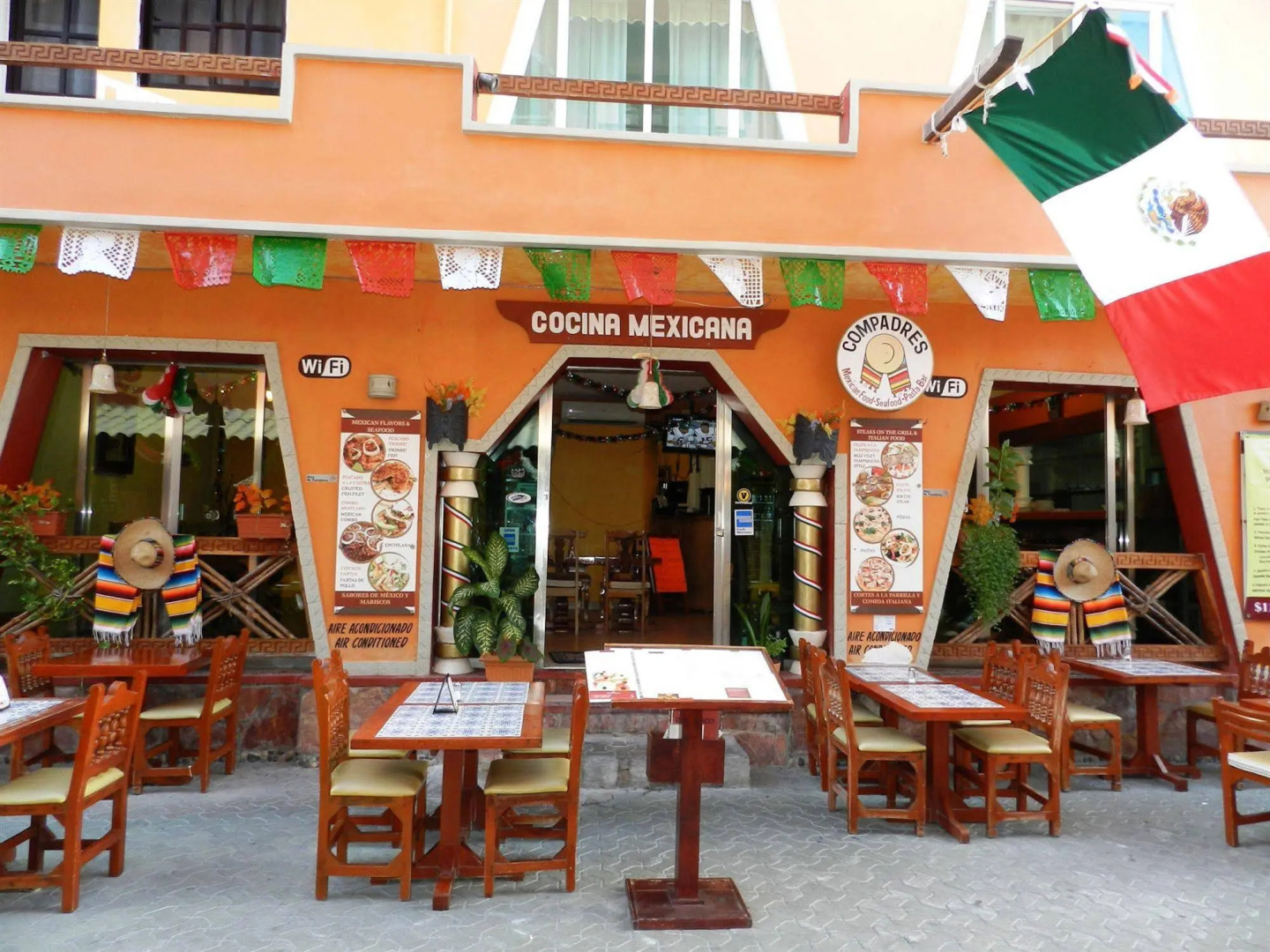 Hotel & Restaurant Bucaneros, Isla Mujeres