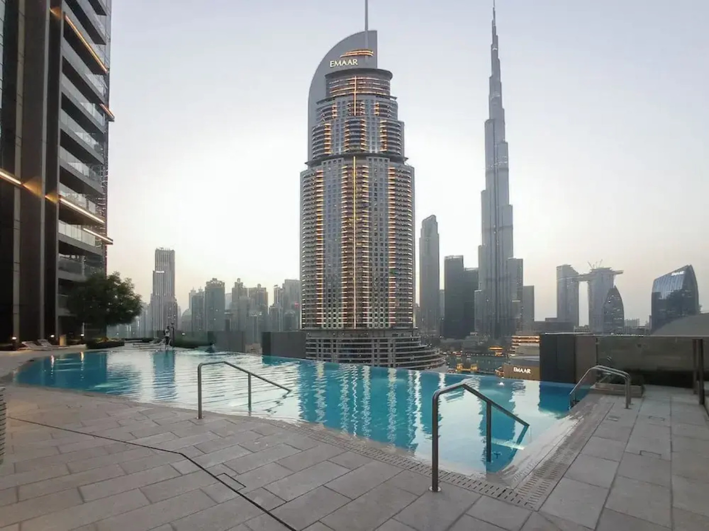 Direct Dubai Mall Access Downtown Boulev