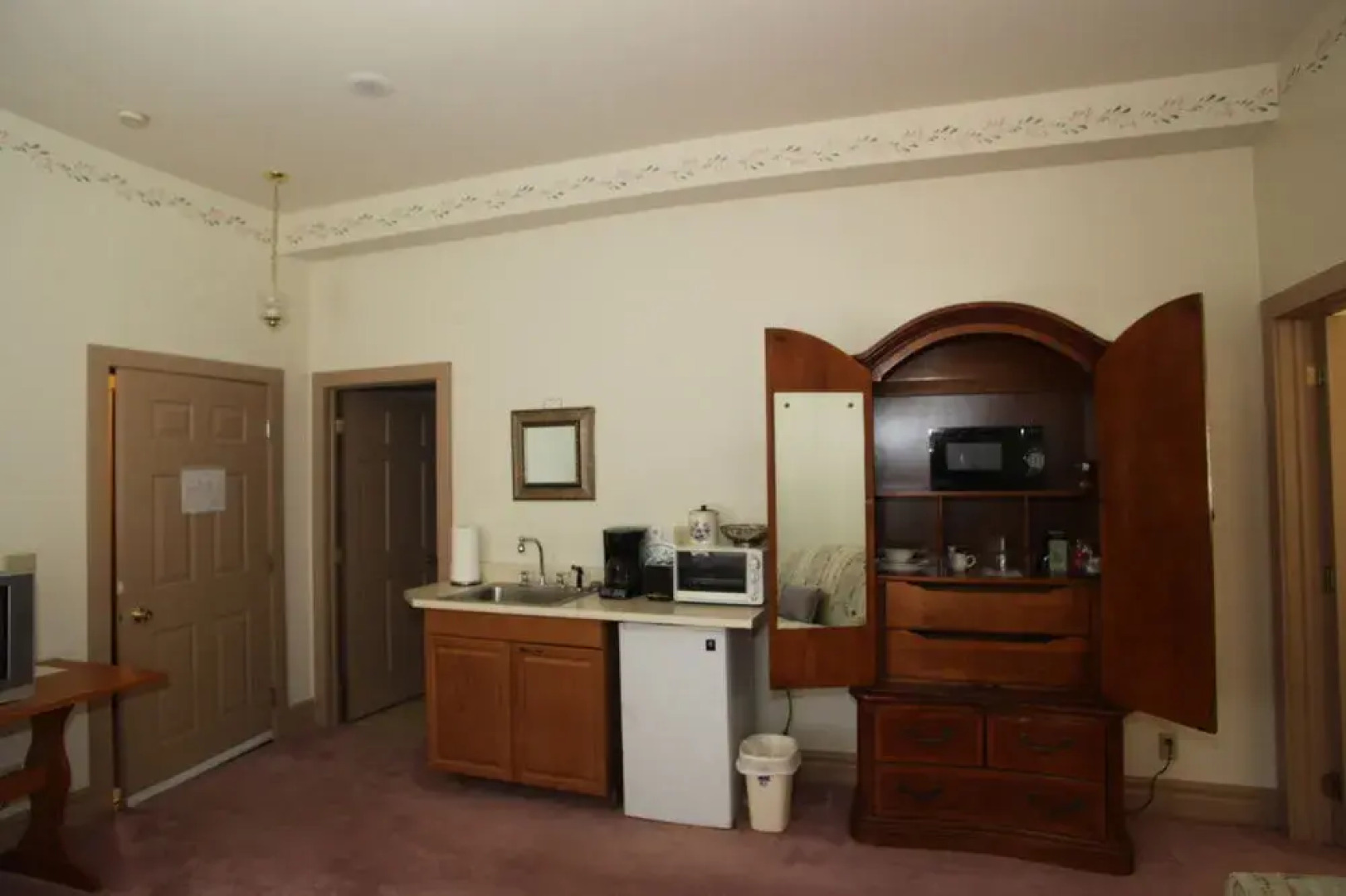 Oak Valley Inn & Suites