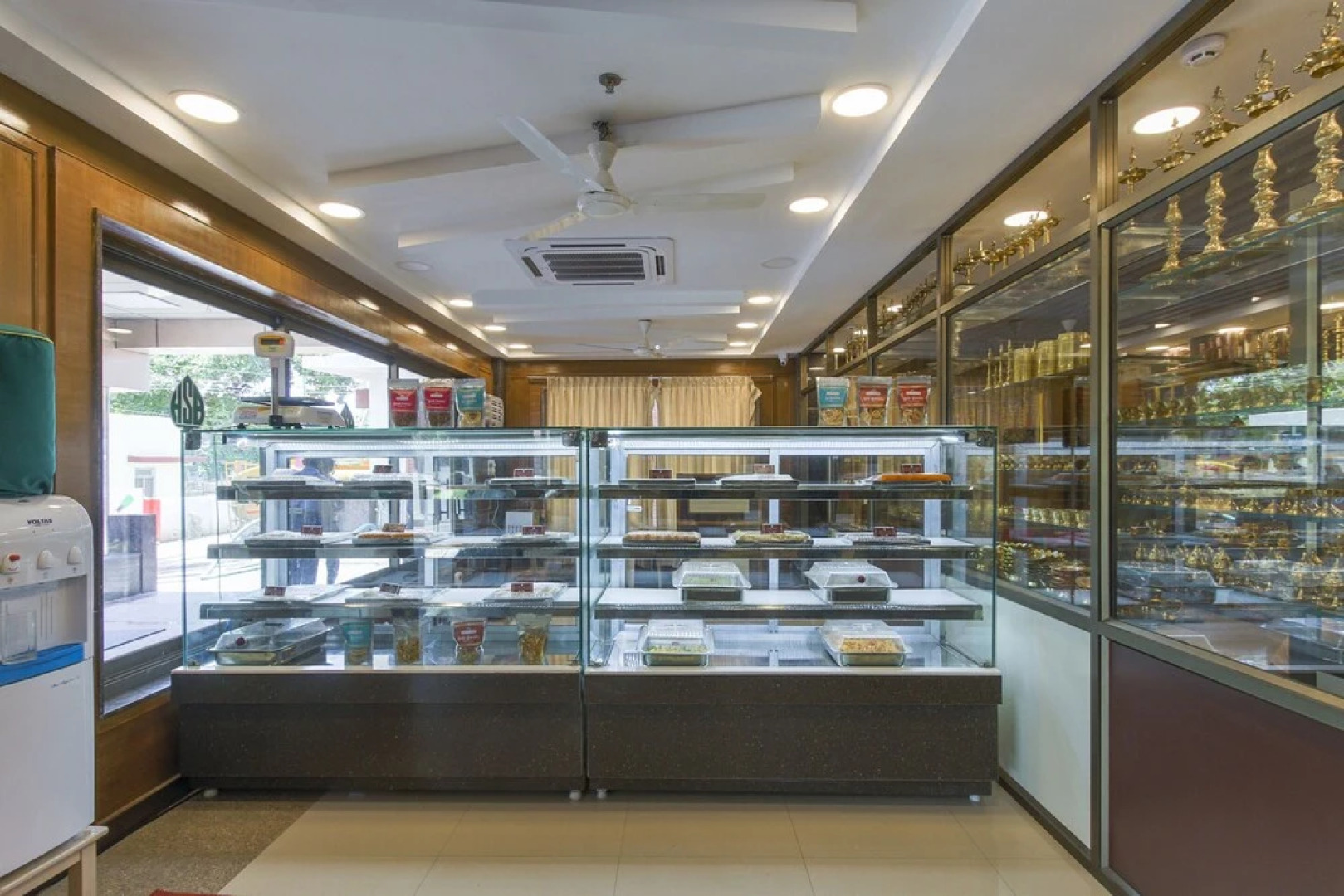 Capital O 47729 Hotel Saravana Bhavan