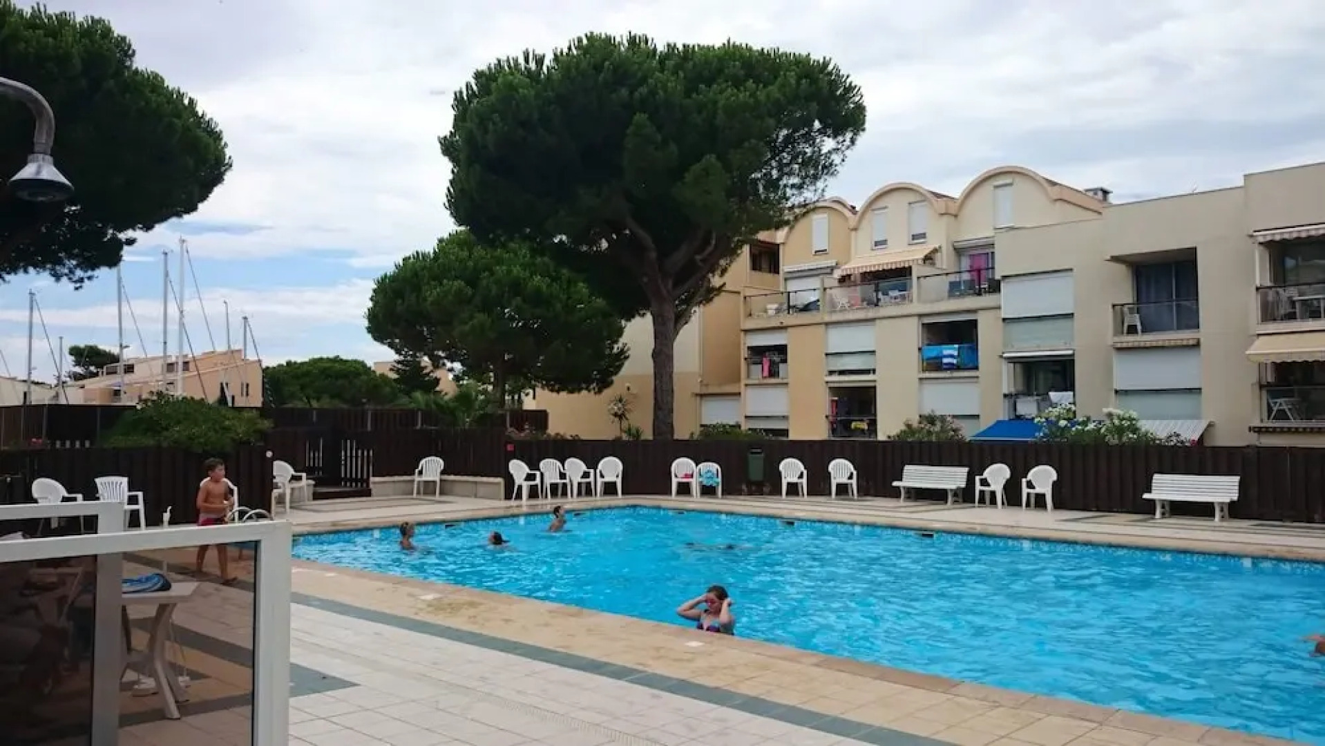 Studio in Gruissan, With Wonderful City View and Pool Access - 300 m F